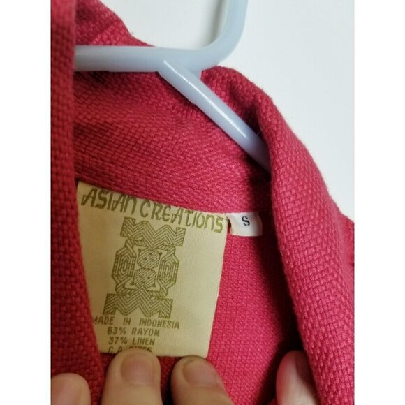 Asian Creations Linen Blend Red woven top‎ graffiti stick family  size small - Picture 5 of 10